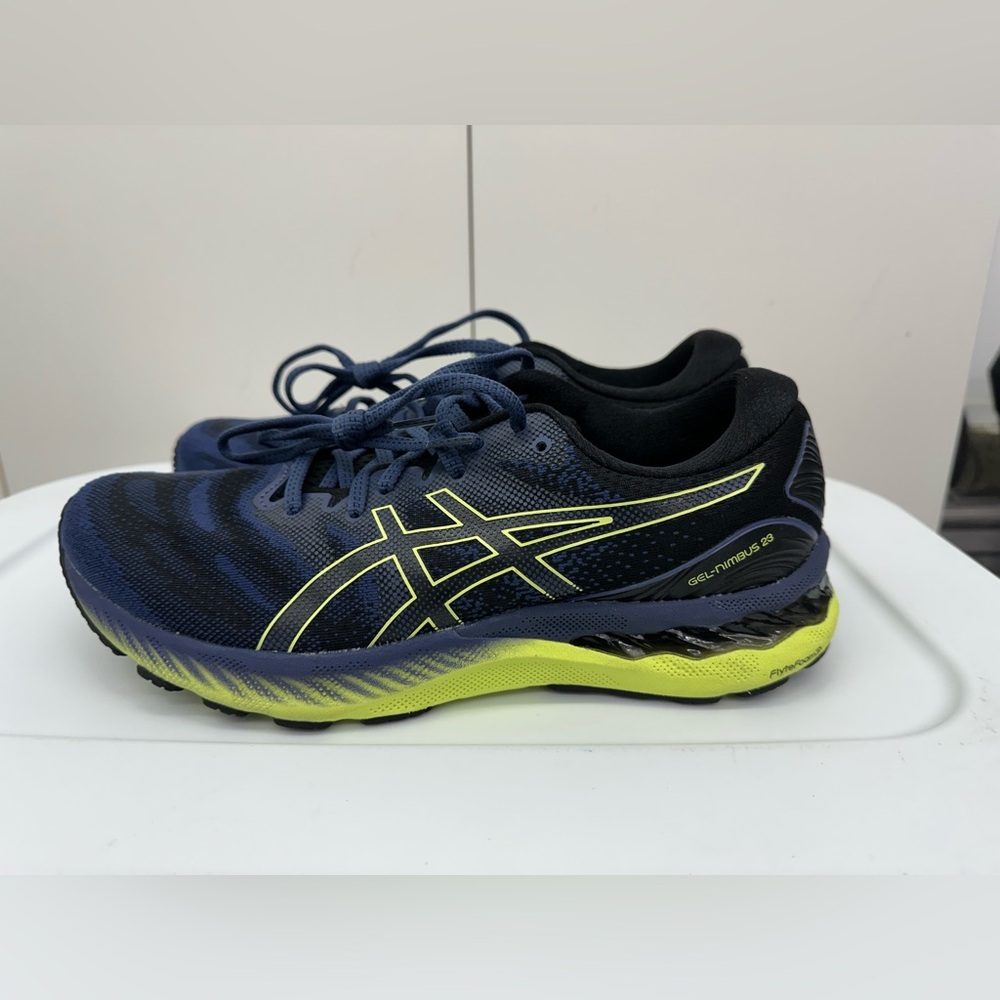 Asics Gel-Nimbus 23 Blue and Neon Yellow Shoes Size 10